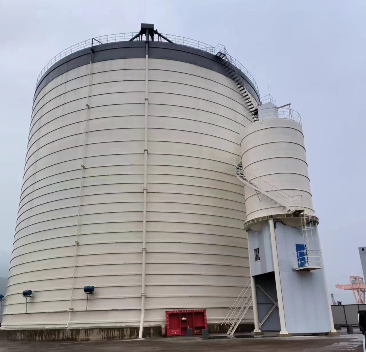 大观10万吨水泥钢板库